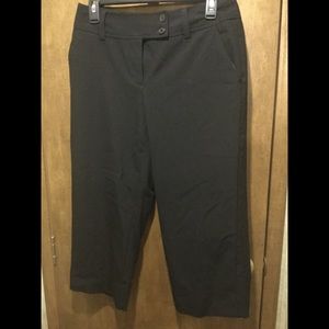 Black Worthington cropped dress pants